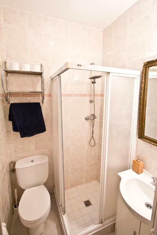 Beach Side Getaway Apartment San Sebastian Exterior photo